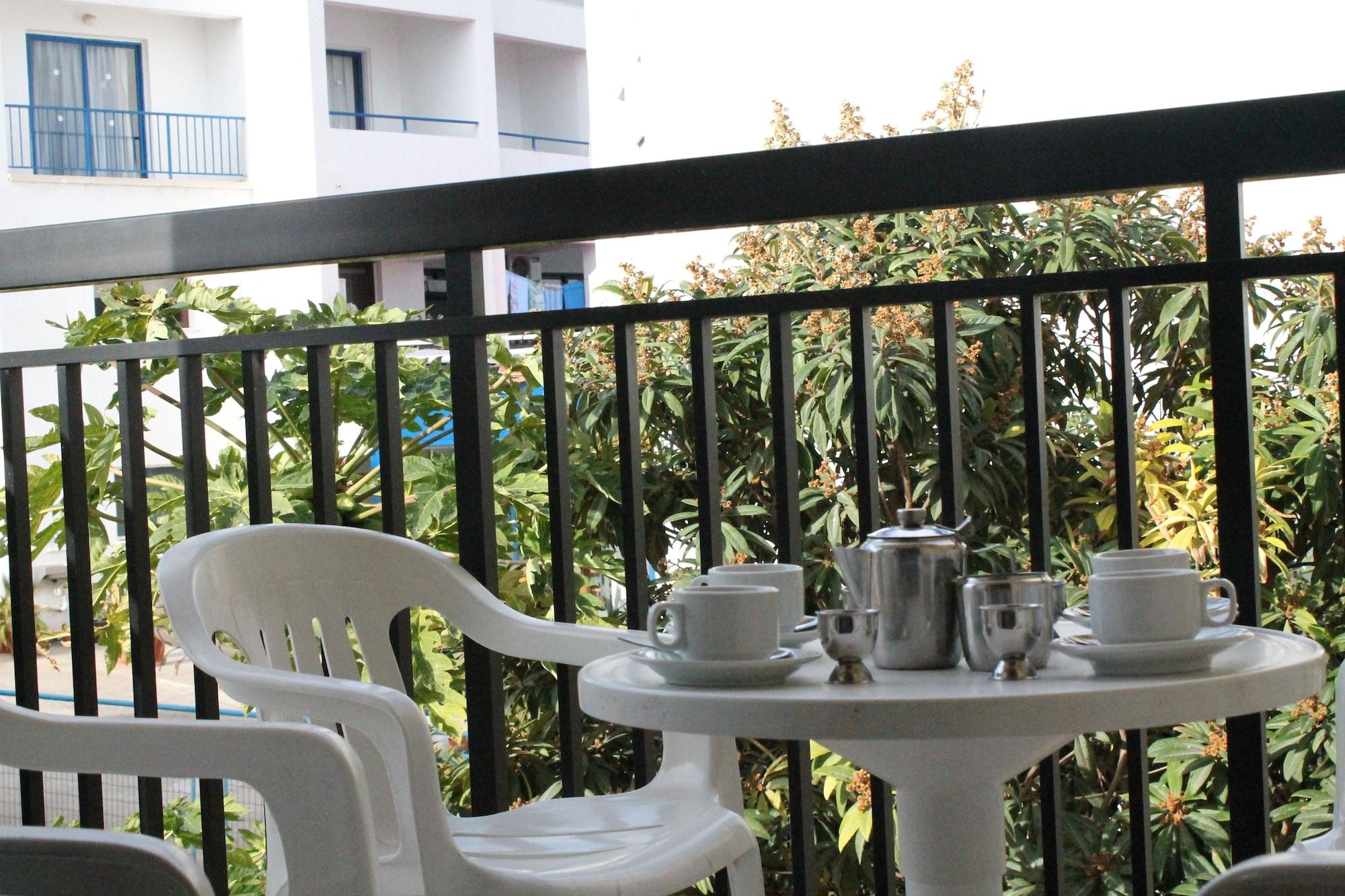 A Maos Hotel Apartments Agia Napa Exterior foto